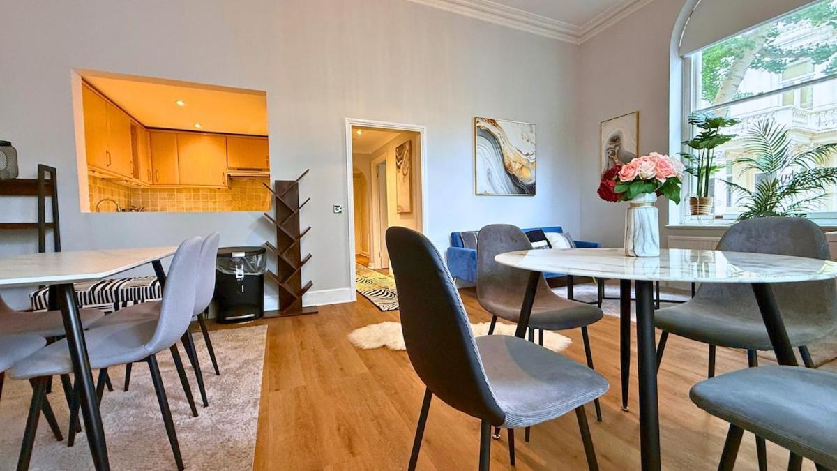 Kensington Hyde Park Sleeps 10 People High Ceilings *