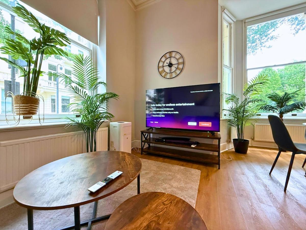 Apartment Kensington Hyde Park Sleeps 10 People High Ceilings