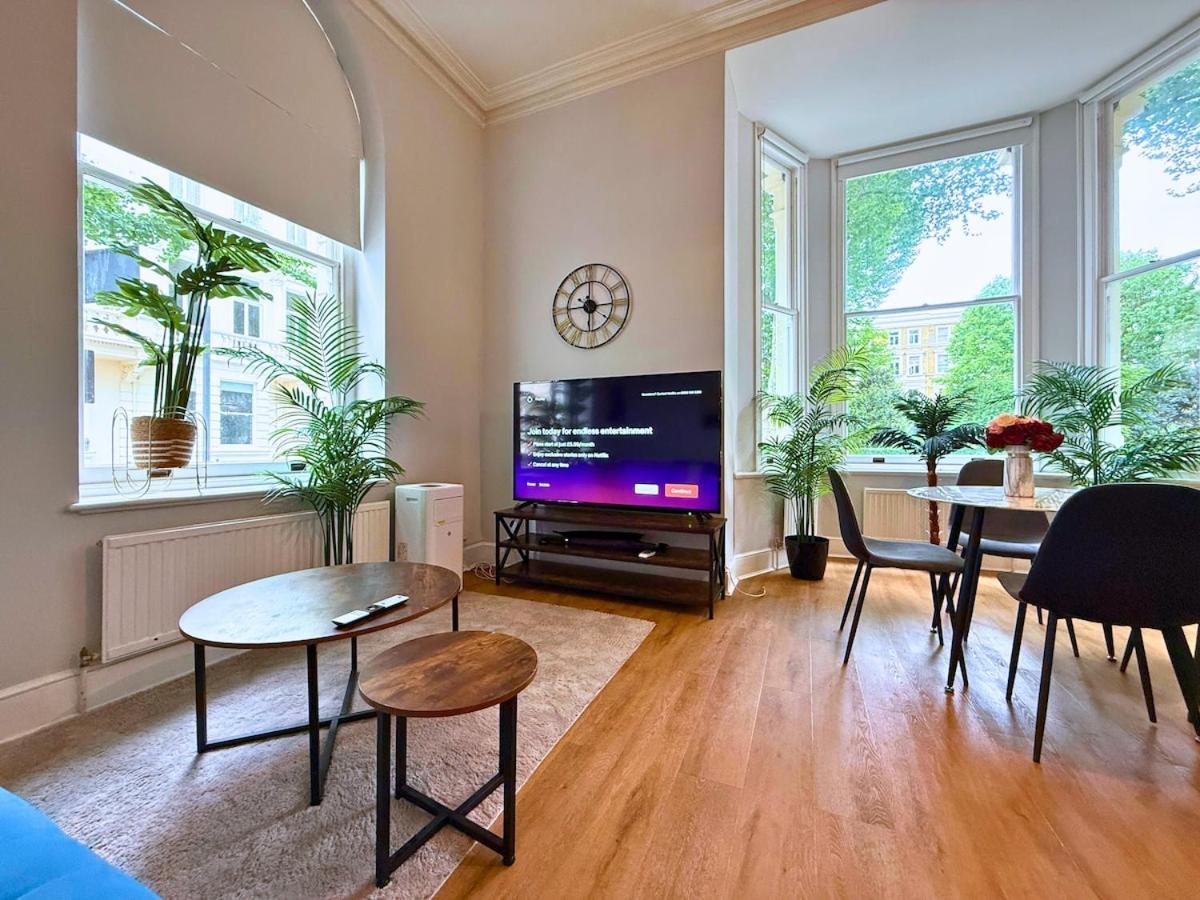 Apartment Kensington Hyde Park Sleeps 10 People High Ceilings London